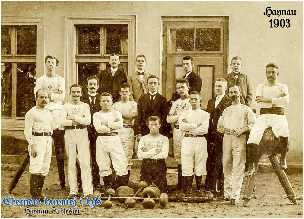 Gdzieś w Chojnowie w 1903 roku. Evangelickie towarzystwo sportowe